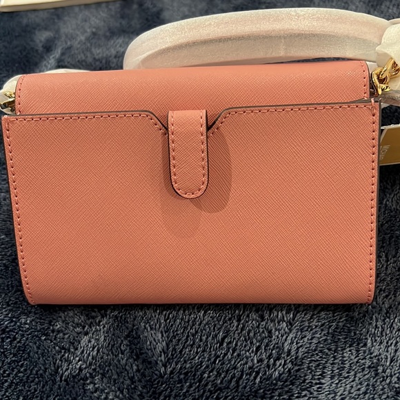 MICHAEL KORS Jet Set Travel Crossbody in pink - Picture 3 of 4